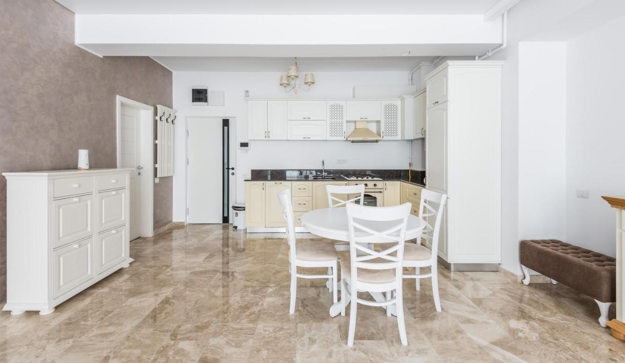 Sns Apartament In Vila Sophia Mamaia Buitenkant foto