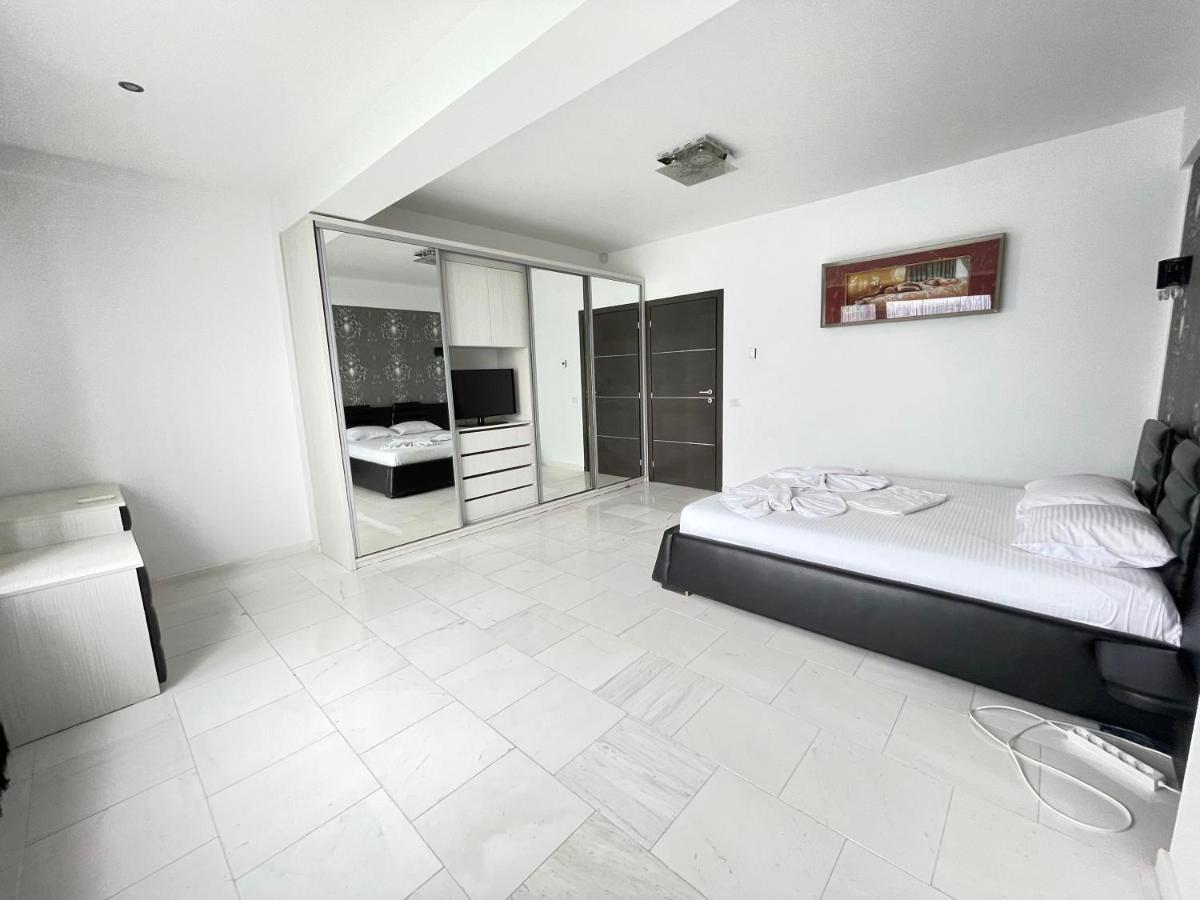 Sns Apartament In Vila Sophia Mamaia Buitenkant foto