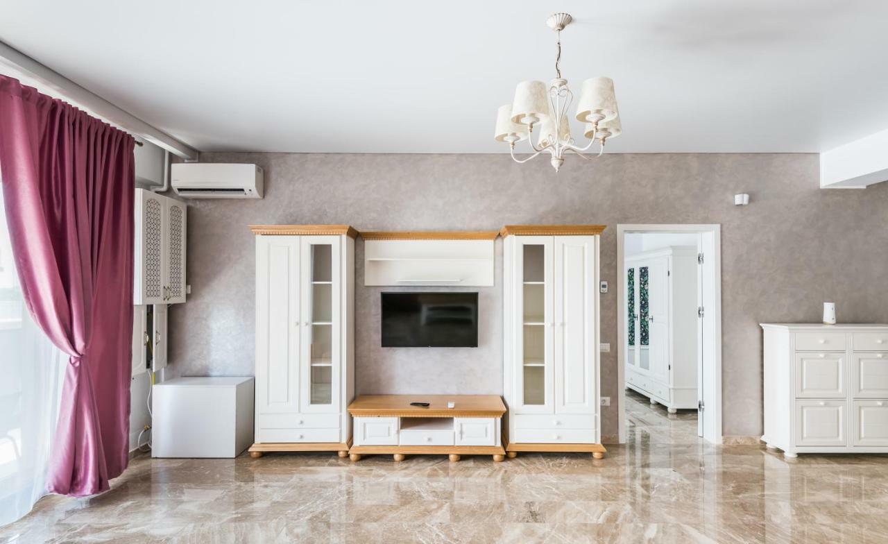 Sns Apartament In Vila Sophia Mamaia Buitenkant foto